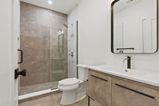 323 Nevada 2, Newton, MA 02460