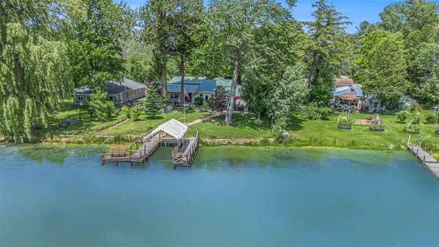 8828 Elm, Fremont, MI 49412