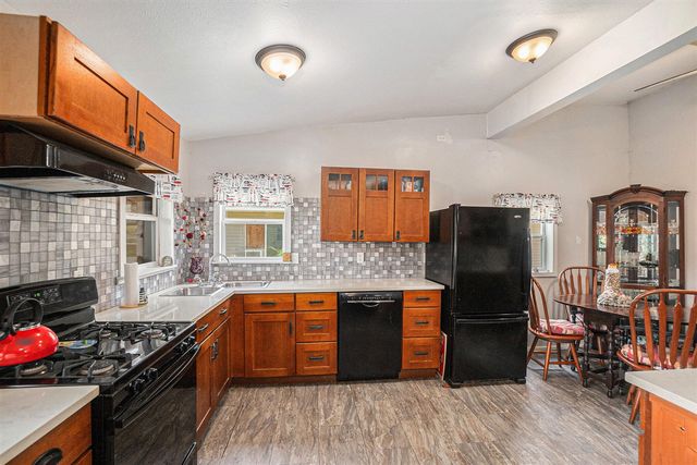 8828 Elm, Fremont, MI 49412