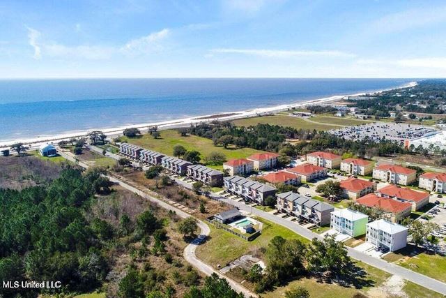 85-90 Oak Alley Lane, Long Beach, MS 39560