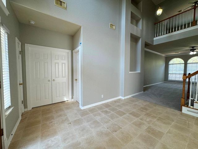 5844 Back Bay LN, Austin, TX 78739