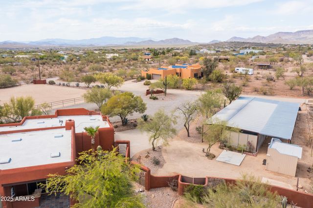 43011 N 18th Street, New River, AZ 85087