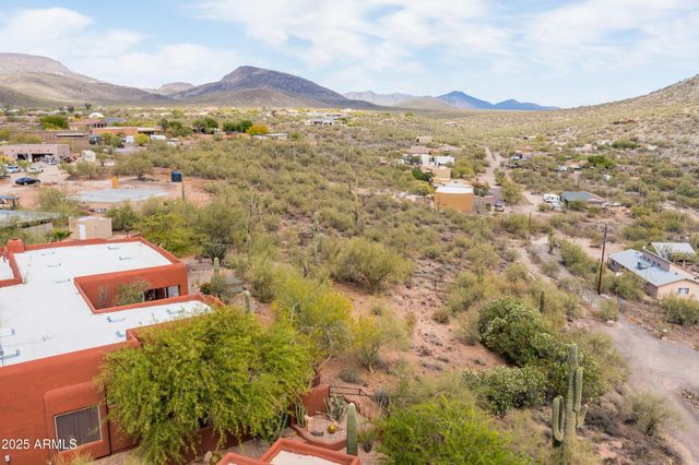 43011 N 18th Street, New River, AZ 85087