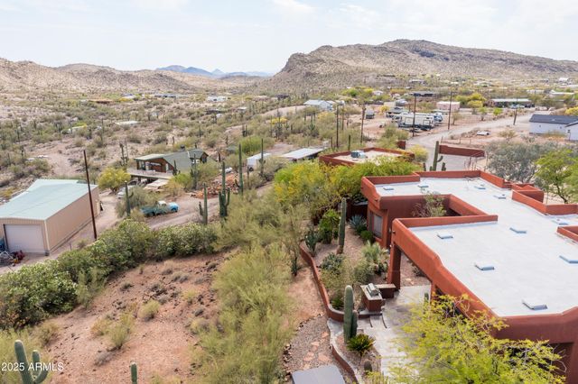 43011 N 18th Street, New River, AZ 85087