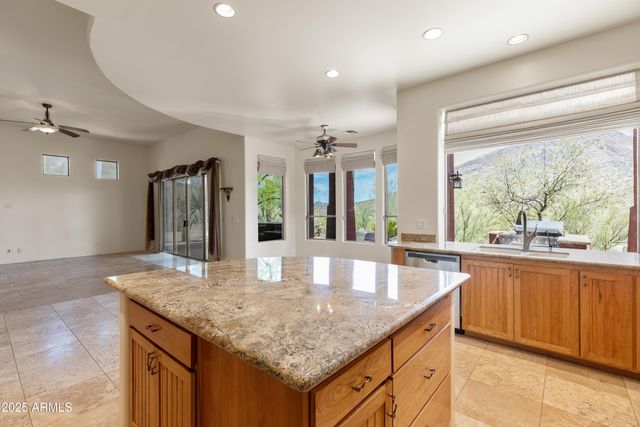 43011 N 18th Street, New River, AZ 85087