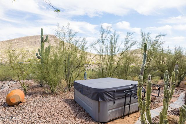 43011 N 18th Street, New River, AZ 85087