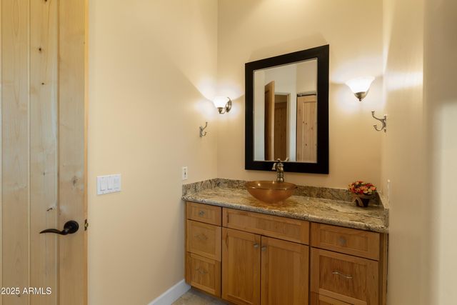 43011 N 18th Street, New River, AZ 85087