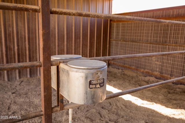 43011 N 18th Street, New River, AZ 85087