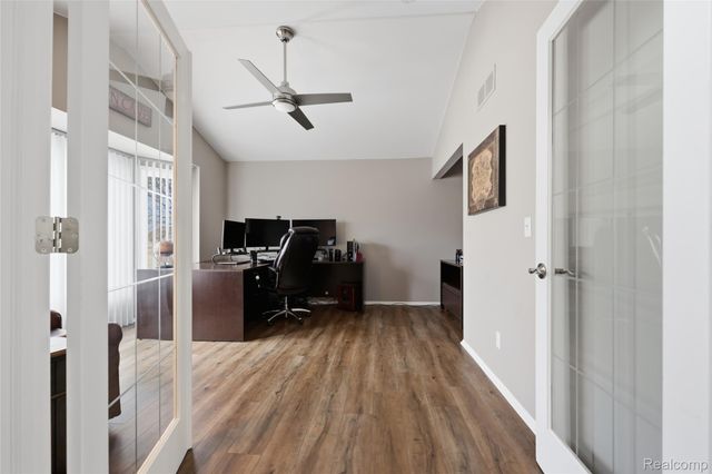 48274 Beacon Square Drive, Macomb Township, MI 48044