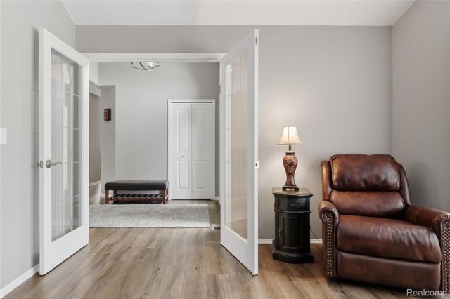 48274 Beacon Square Drive, Macomb Township, MI 48044