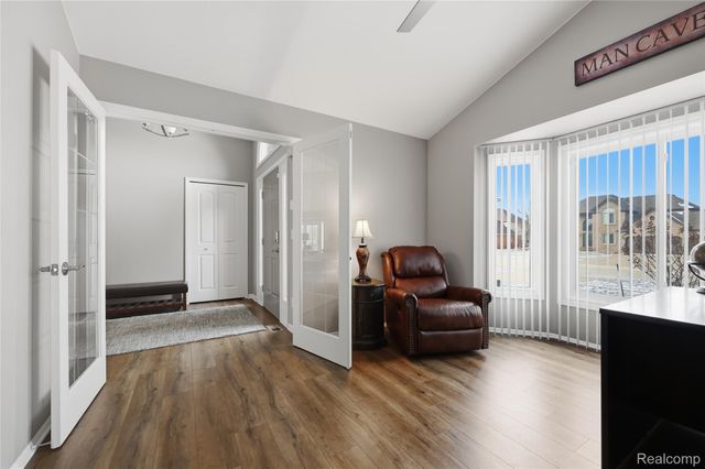 48274 Beacon Square Drive, Macomb Township, MI 48044