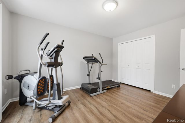 48274 Beacon Square Drive, Macomb Township, MI 48044