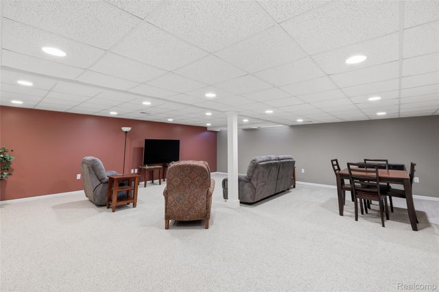 48274 Beacon Square Drive, Macomb Township, MI 48044