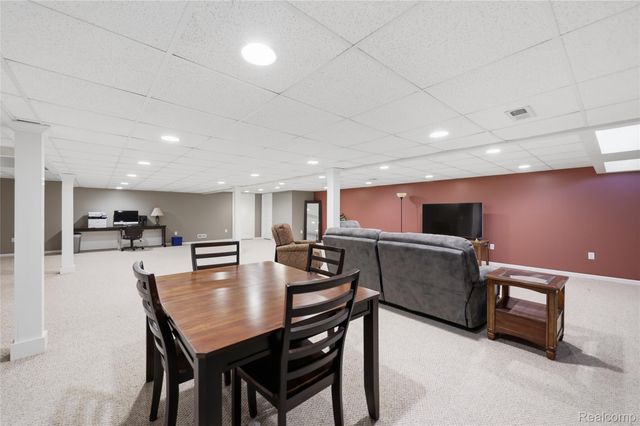 48274 Beacon Square Drive, Macomb Township, MI 48044