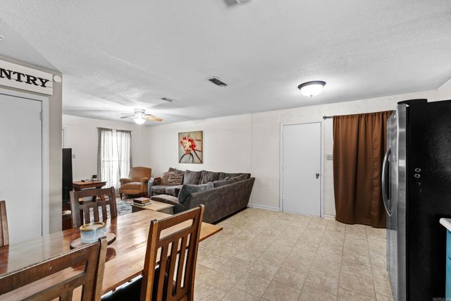 17508 Batesville Pike, North Little Rock, AR 72120