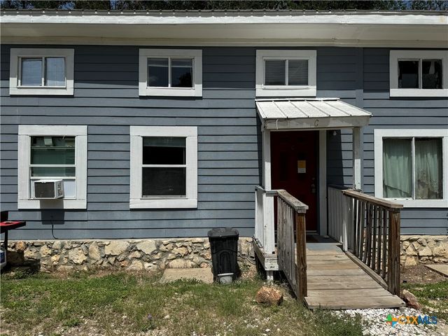 1108 W Mccarty Lane C, San Marcos, TX 78666