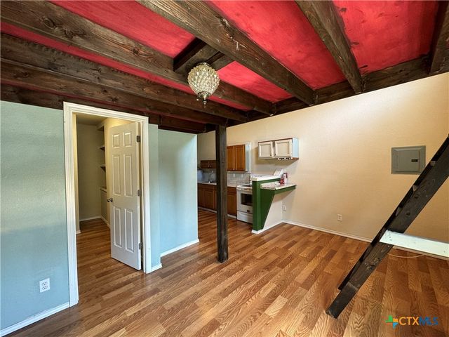 1108 W Mccarty Lane C, San Marcos, TX 78666