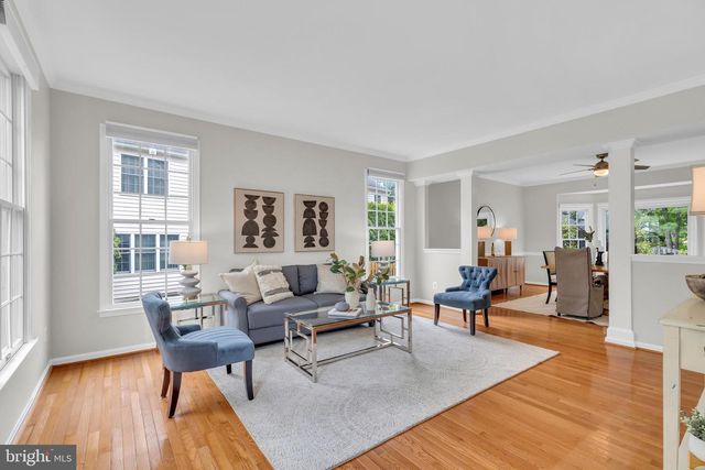 8006 COMERFORD DR, Fairfax Station, VA 22039