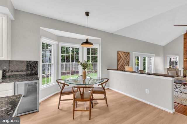 8006 COMERFORD DR, Fairfax Station, VA 22039
