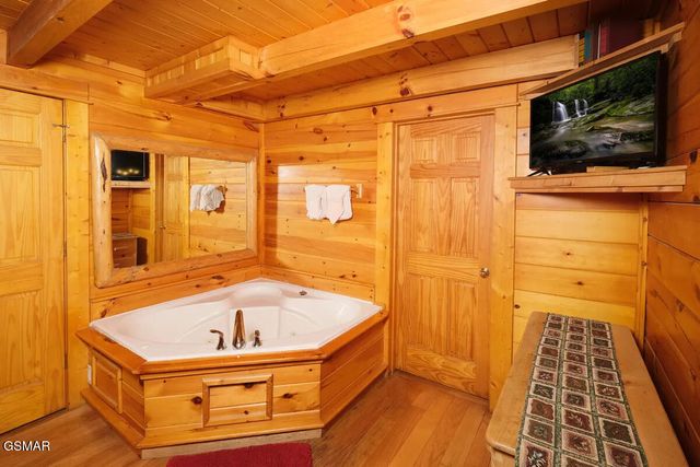 1509 Sky View Drive, Sevierville, TN 37876