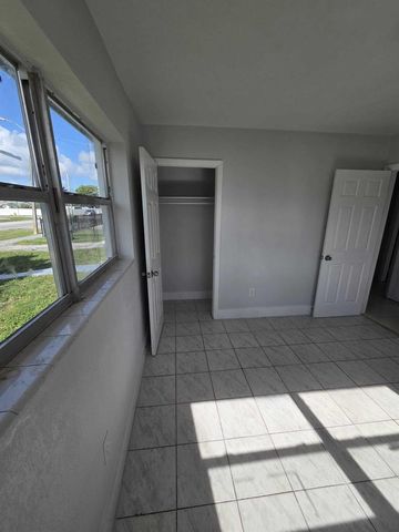 2455 NW 207th Street, Miami Gardens, FL 33056