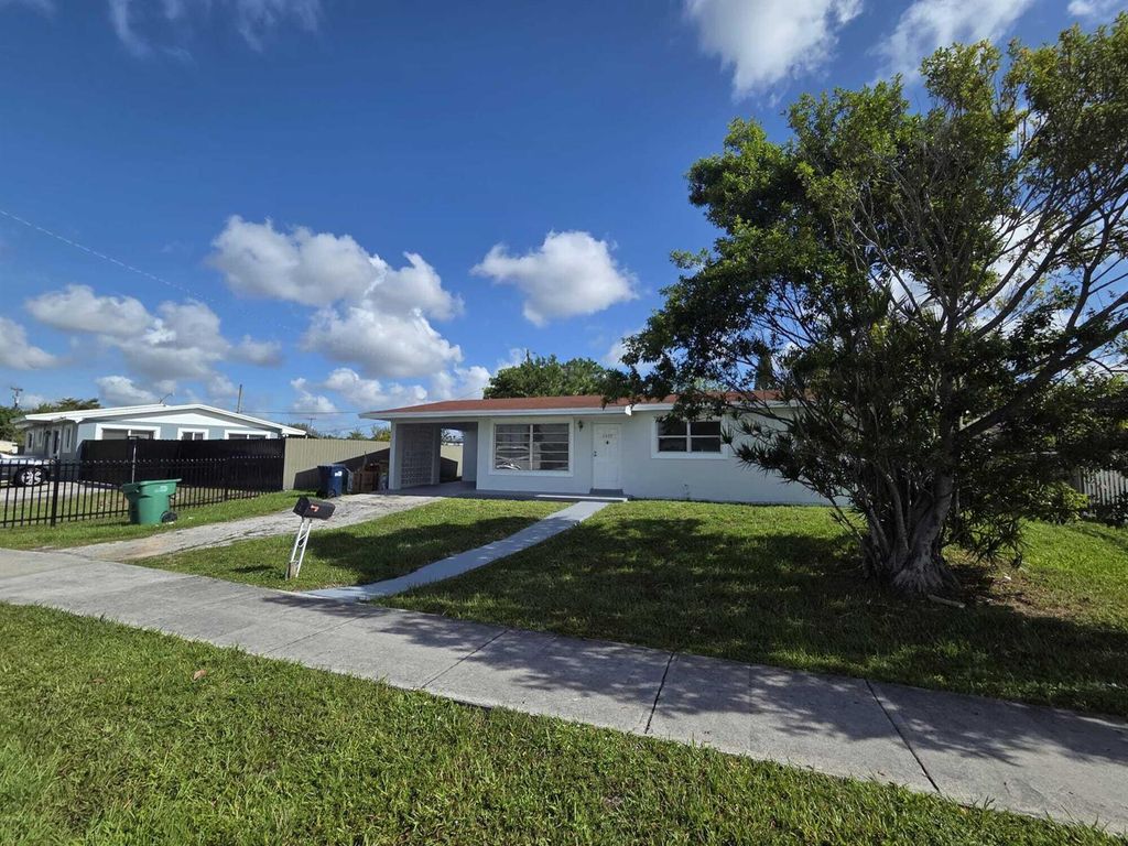 2455 NW 207th Street, Miami Gardens, FL 33056