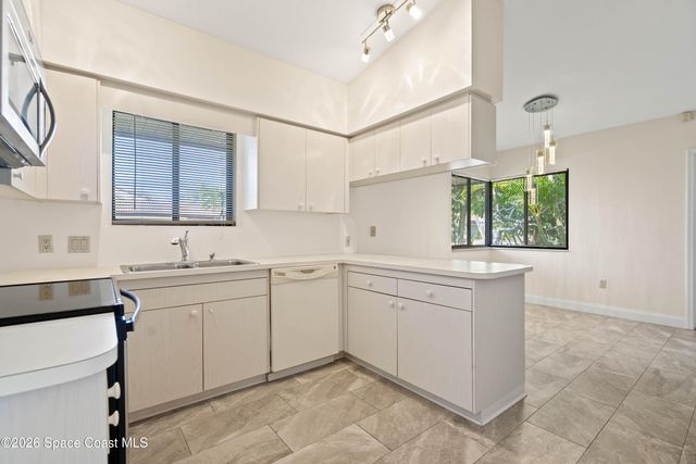 2001 Parkside Place 2001, Indian Harbour Beach, FL 32937