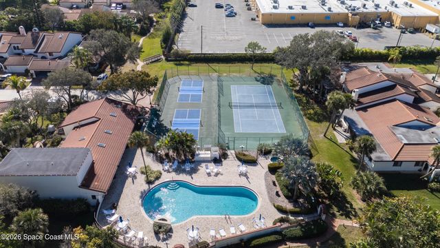 2001 Parkside Place 2001, Indian Harbour Beach, FL 32937