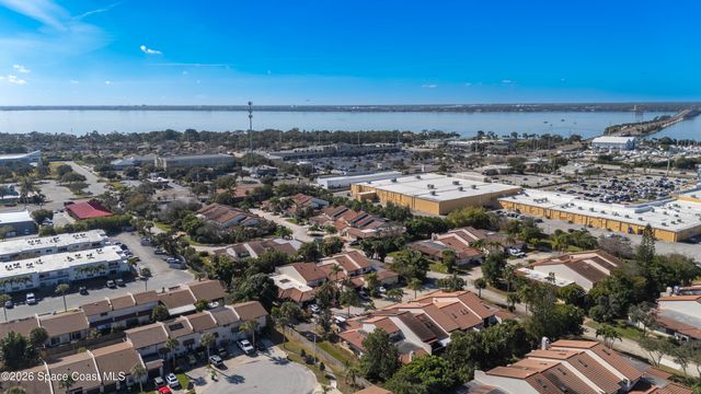 2001 Parkside Place 2001, Indian Harbour Beach, FL 32937