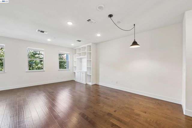 457 Diller Street, Alameda, CA 94501