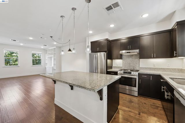 457 Diller Street, Alameda, CA 94501