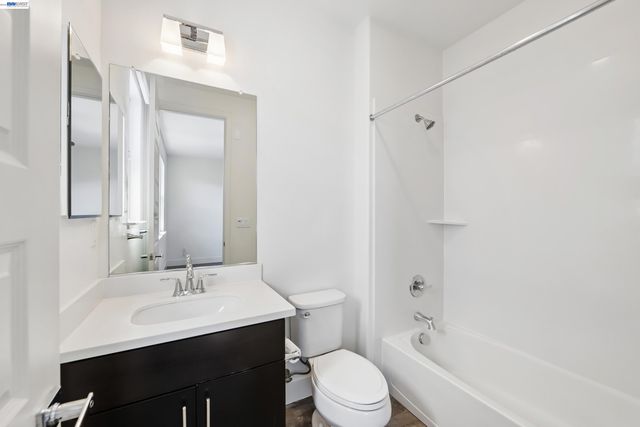457 Diller Street, Alameda, CA 94501