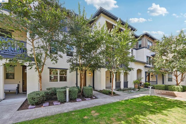457 Diller Street, Alameda, CA 94501
