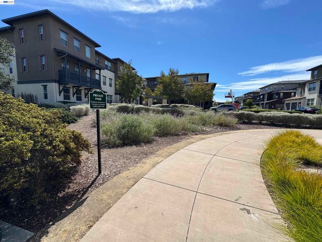 457 Diller Street, Alameda, CA 94501