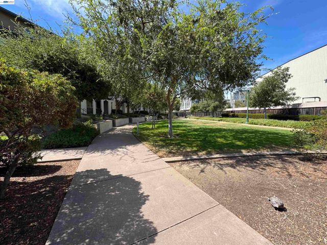 457 Diller Street, Alameda, CA 94501