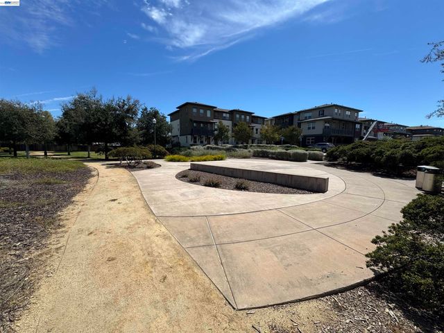 457 Diller Street, Alameda, CA 94501