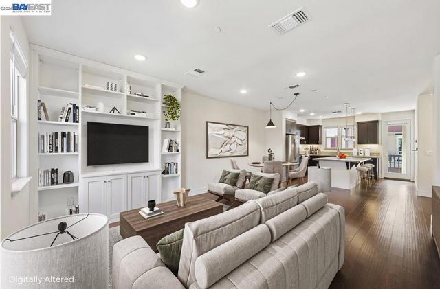 457 Diller Street, Alameda, CA 94501