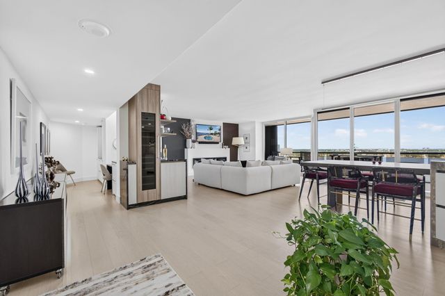 100 Lakeshore Drive 1654, North Palm Beach, FL 33408