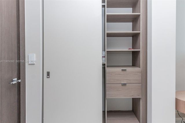 851 NE 1st Ave 4611, Miami, FL 33132