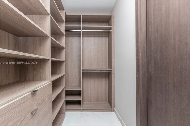 851 NE 1st Ave 4611, Miami, FL 33132