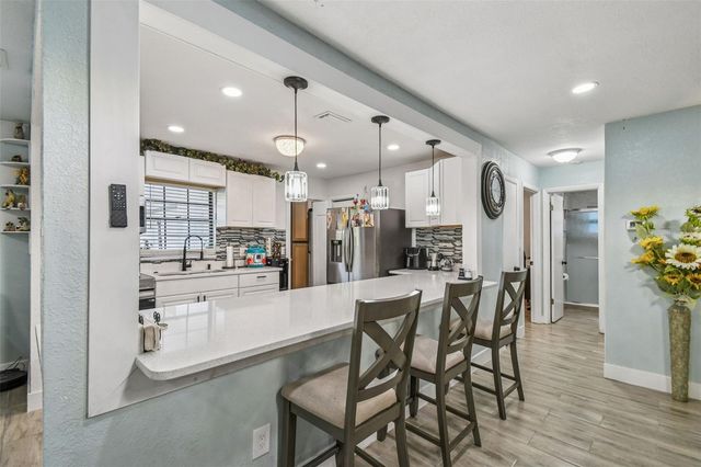 529 BISON CIRCLE, Apopka, FL 32712