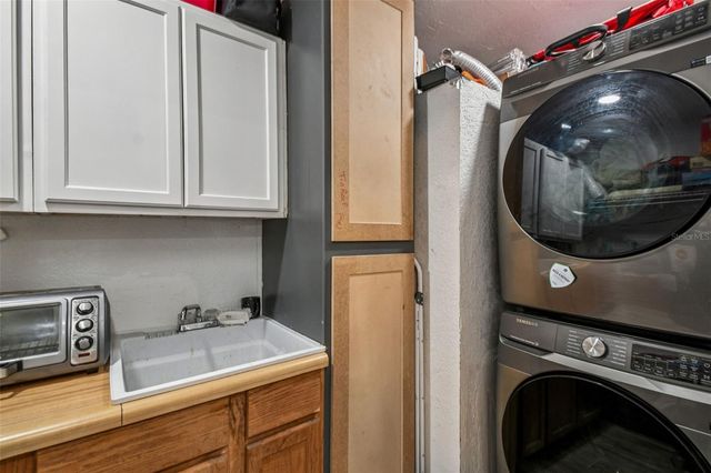 529 BISON CIRCLE, Apopka, FL 32712