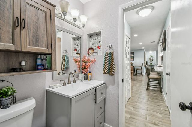 529 BISON CIRCLE, Apopka, FL 32712