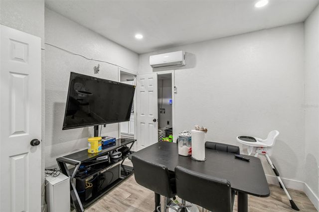 529 BISON CIRCLE, Apopka, FL 32712