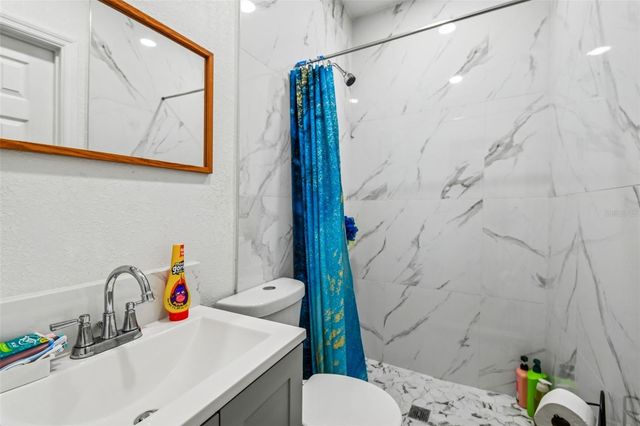 529 BISON CIRCLE, Apopka, FL 32712