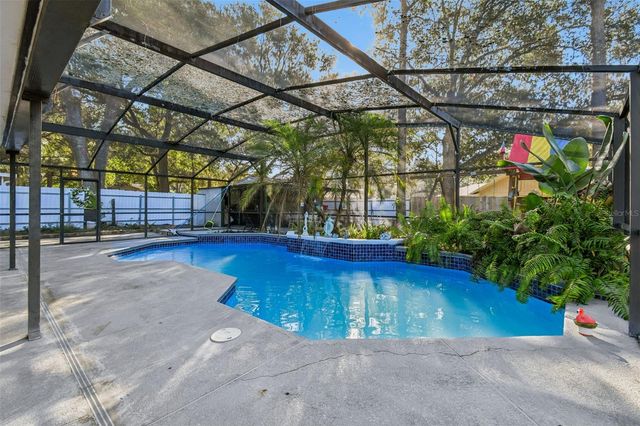 529 BISON CIRCLE, Apopka, FL 32712