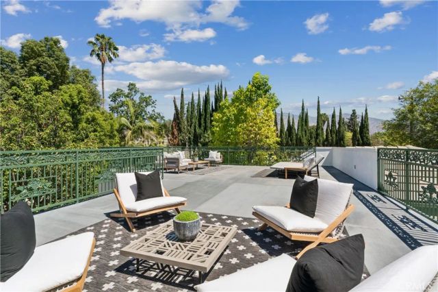 515 W Le Roy, Arcadia, CA 91007