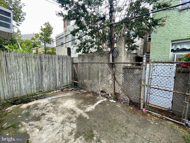 1011 MORRIS ST, Philadelphia, PA 19148