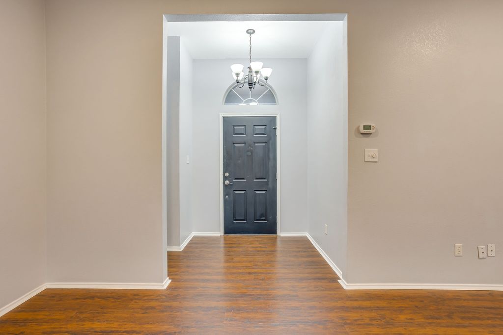 941 Jessica Drive, Burleson, TX 76028 — photo 3