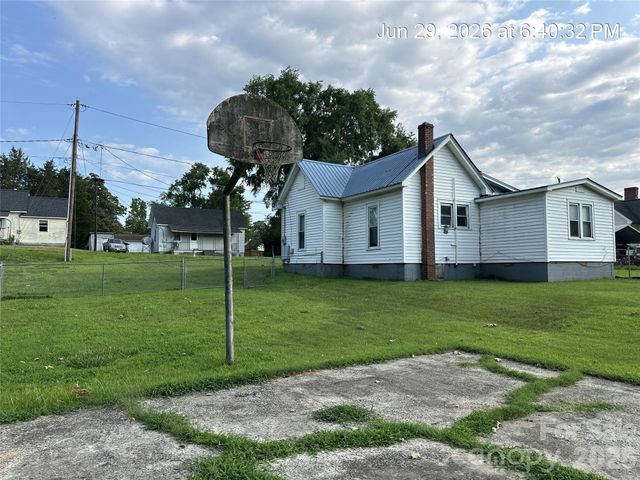 175 Grove Street, Cooleemee, NC 27014